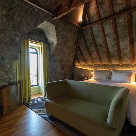 Vila Foz Hotel&SPA - member of Design Hotels Porto Buitenkant foto The 17th-century attic suite