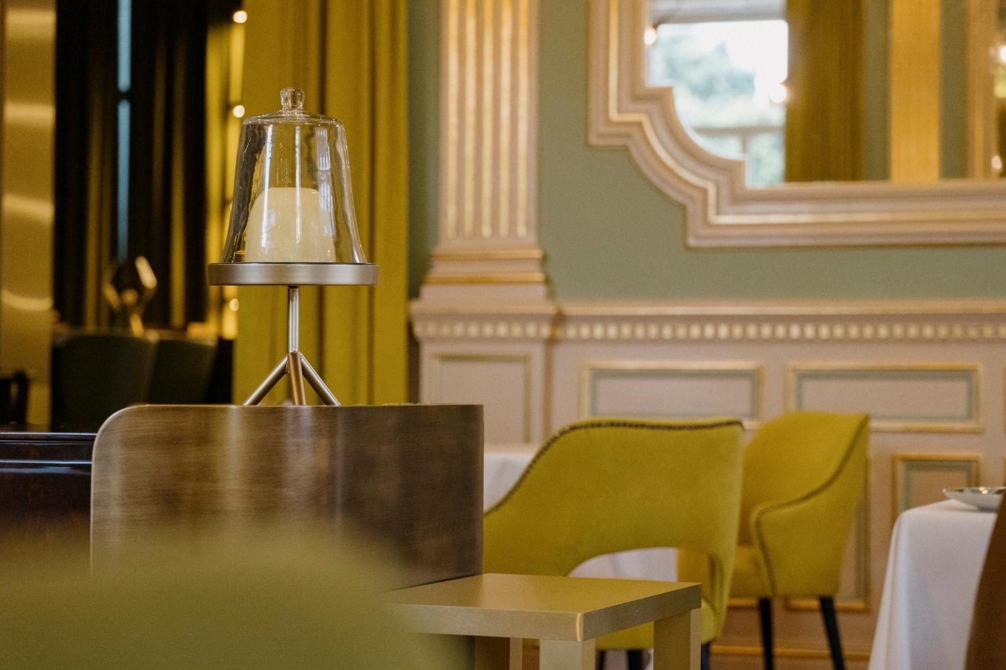Vila Foz Hotel&SPA - member of Design Hotels Porto Buitenkant foto Interior of the restaurant