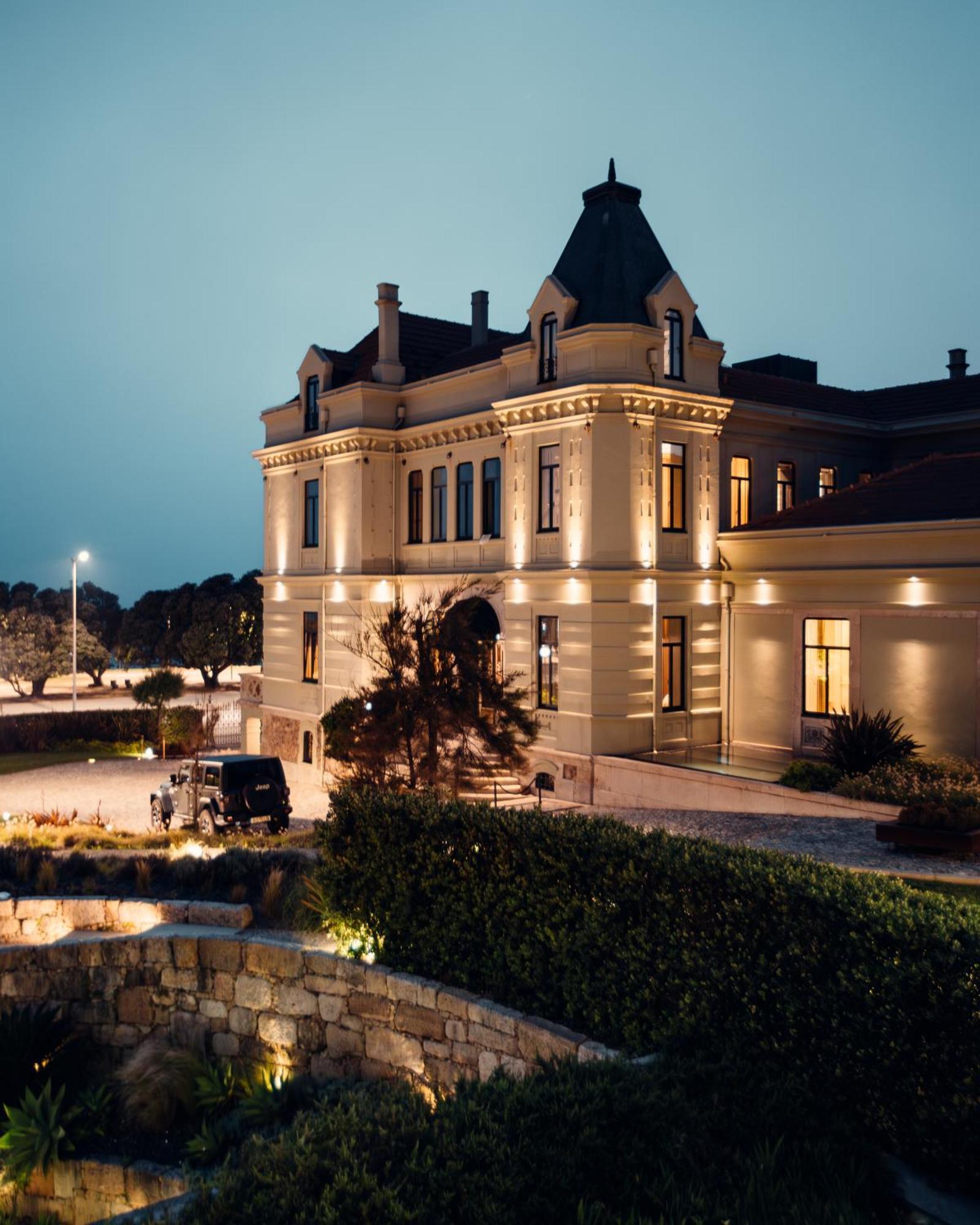 Vila Foz Hotel&SPA - member of Design Hotels Porto Buitenkant foto The main building of the hotel